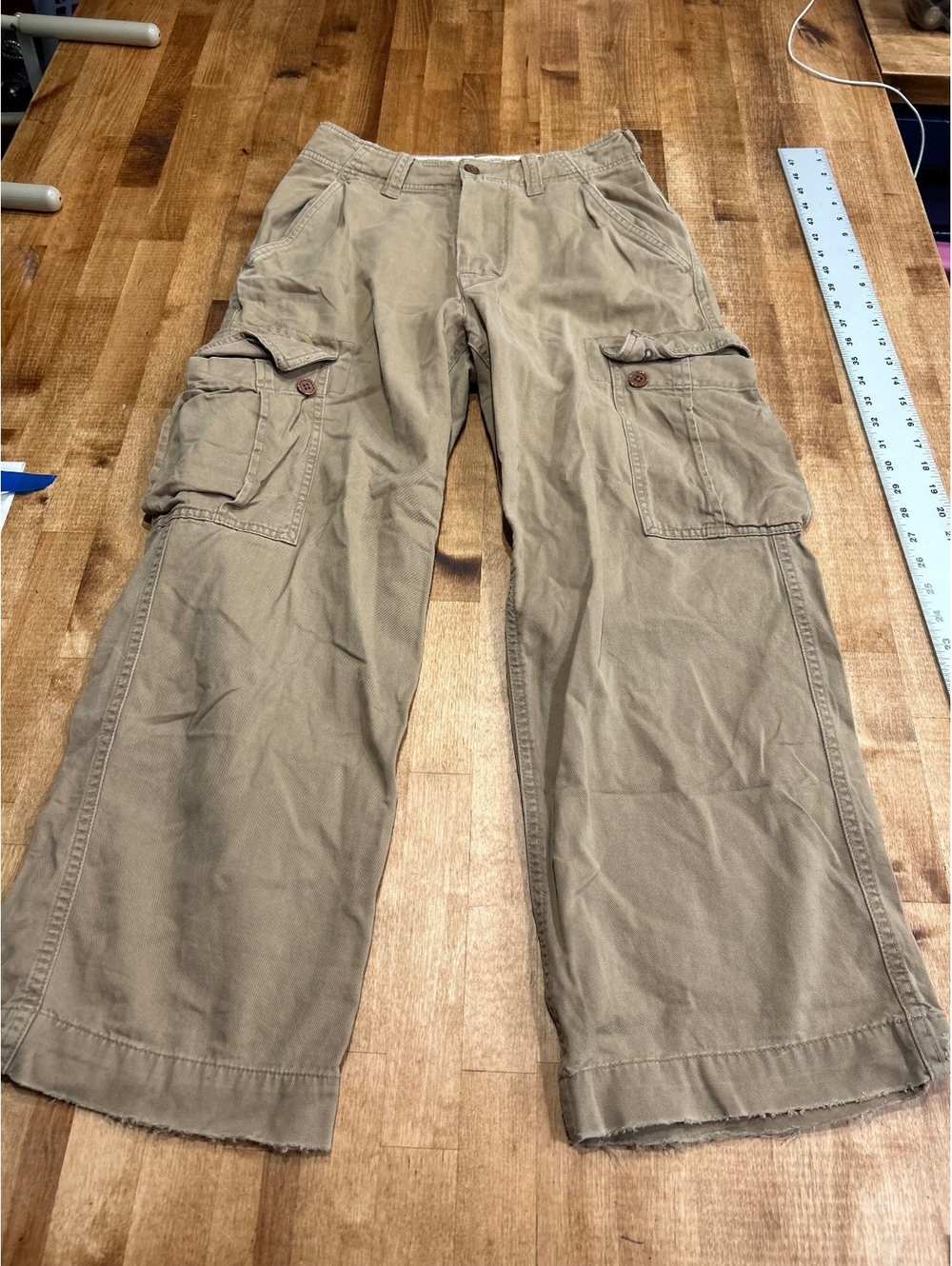 American Eagle Outfitters Men's Khaki Cargo Pants Size 26x28